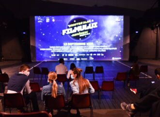 Începe Noaptea Albă a Filmului Românesc. Ce filme vezi Începe Noaptea Albă a Filmului Românesc. Ce filme vezi