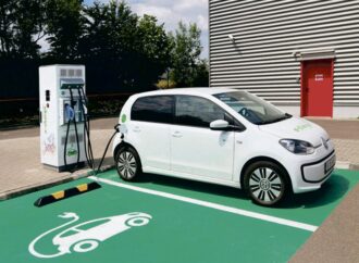 MOTIVUL pentru care în România se vând cele mai puține mașini electrice din UE MOTIVUL pentru care în România se vând cele mai puține mașini electrice din UE