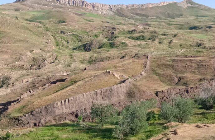 Pe urmele secretelor din Arca lui Noe. Descoperiri uimitoare în inima Turciei Pe urmele secretelor din Arca lui Noe. Descoperiri uimitoare în inima Turciei
