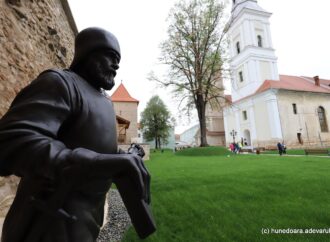 Cetatea medievală a sașilor din Orăștie, renăscută în ținutul dacilor și romanilor Cetatea medievală a sașilor din Orăștie, renăscută în ținutul dacilor și romanilor