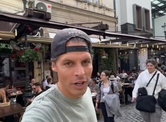 Influencerul olandez care a văzut 160 de țări, impresionat de România: „Uitați de Roma și Paris, veniți la București, e incredibil” Influencerul olandez care a văzut 160 de țări, impresionat de România: „Uitați de Roma și Paris, veniți la București, e incredibil”