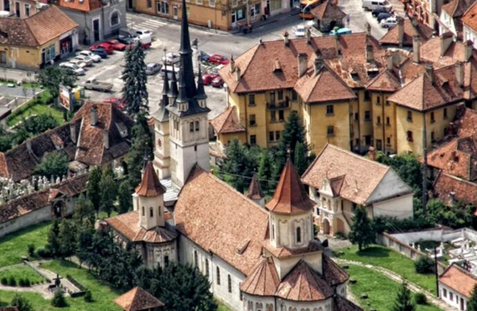 Orașul din România care se află pe lista cu principalele destinații de vacanță pentru 2025, alături de Italia și Thailanda Orașul din România care se află pe lista cu principalele destinații de vacanță pentru 2025, alături de Italia și Thailanda