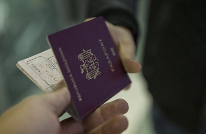 Ștampilele în pașaport devin istorie. Sistemul de intrare în țările Schengen va fi schimbat Ștampilele în pașaport devin istorie. Sistemul de intrare în țările Schengen va fi schimbat