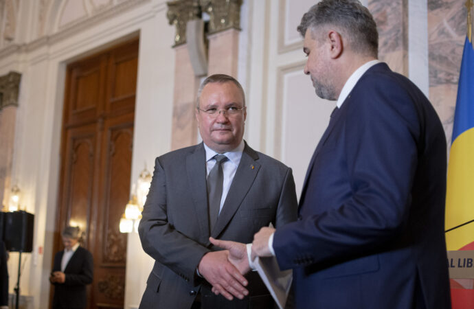 „Să depună la Comisia UE un plan fiscal-bugetar” „Să depună la Comisia UE un plan fiscal-bugetar”