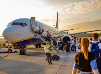 Claudia Tocilă, director agenție de turism, despre când găsim cele mai IEFTINE bilete de avion Claudia Tocilă, director agenție de turism, despre când găsim cele mai IEFTINE bilete de avion