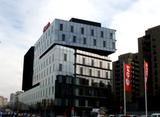 Iese sau nu E.ON de pe piața FURNIZĂRII de energie electrică și gaze din România? Răspunsul oficialilor din Germania Iese sau nu E.ON de pe piața FURNIZĂRII de energie electrică și gaze din România? Răspunsul oficialilor din Germania