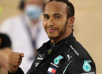 Lewis Hamilton a fost numit cel mai sexy pilot de Formula 1 Lewis Hamilton a fost numit cel mai sexy pilot de Formula 1