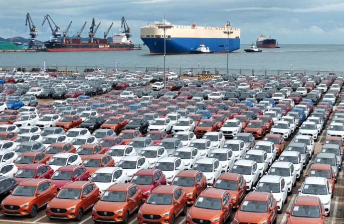 Exporturile CHINEI au încetinit, afectând eforturile de relansare economică ale Administrației Xi Jinping Exporturile CHINEI au încetinit, afectând eforturile de relansare economică ale Administrației Xi Jinping