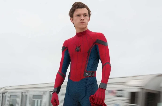 Tom Holland anunță începerea filmărilor pentru „Spider-Man 4” Tom Holland anunță începerea filmărilor pentru „Spider-Man 4”