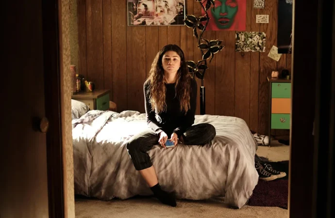 Zendaya oferă detalii despre sezonul 3 din „Euphoria” Zendaya oferă detalii despre sezonul 3 din „Euphoria”