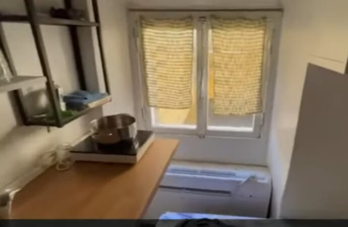 Garsonieră de 8 metri pătrați scoasă la ÎNCHIRIERE cu 600 de euro pe lună! Bate orice „record” stabilit de Cluj-Napoca pe piața imobiliară Garsonieră de 8 metri pătrați scoasă la ÎNCHIRIERE cu 600 de euro pe lună! Bate orice „record” stabilit de Cluj-Napoca pe piața imobiliară