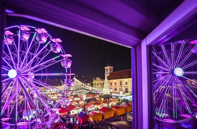 Sibiu: Capitala Crăciunului își redeschide porțile. Târgul de Crăciun revine din 15 noiembrie Sibiu: Capitala Crăciunului își redeschide porțile. Târgul de Crăciun revine din 15 noiembrie