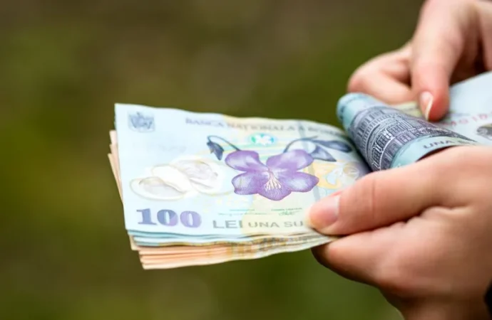 Datoria publică a ajuns la 52,7% din PIB!/Câte MILIARDE este datoria externă Datoria publică a ajuns la 52,7% din PIB!/Câte MILIARDE este datoria externă