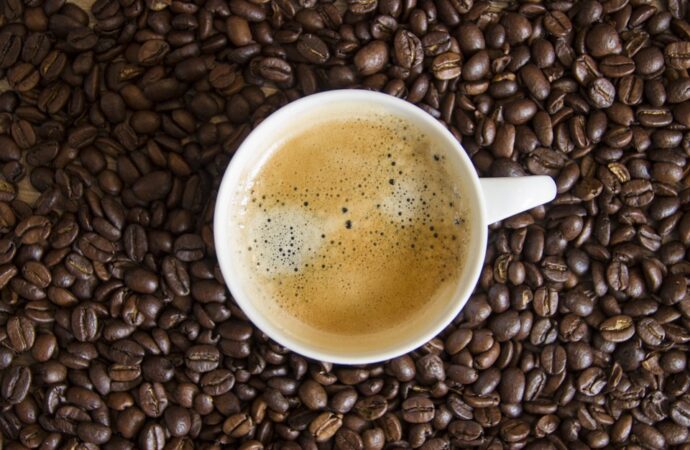 Prețul cafelei arabica și robusta atinge cel mai ÎNALT nivel din ultimii 47 de ani Prețul cafelei arabica și robusta atinge cel mai ÎNALT nivel din ultimii 47 de ani
