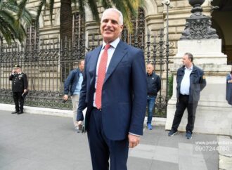 Fuziunea UniCredit-Alpha Bank România a fost PARAFATĂ
