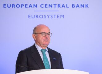 Activitățile economice în UE și SUA sunt afectate de problemele FISCALE /Tensiunile geopolitice generează riscuri suplimentare Activitățile economice în UE și SUA sunt afectate de problemele FISCALE /Tensiunile geopolitice generează riscuri suplimentare