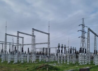 Transelectrica dă startul uneia dintre cele mai mari INVESTIȚII, de 50 mil. €, pentru închiderea inelului de 400 kV al României. Durata lucrărilor Transelectrica dă startul uneia dintre cele mai mari INVESTIȚII, de 50 mil. €, pentru închiderea inelului de 400 kV al României. Durata lucrărilor