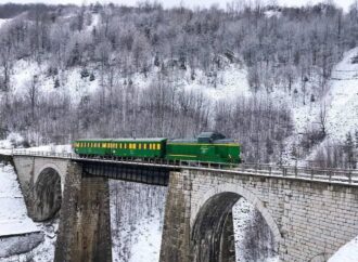 Traseul superb al celei mai spectaculoase căi ferate montane din Europa de Est. Se află în România Traseul superb al celei mai spectaculoase căi ferate montane din Europa de Est. Se află în România