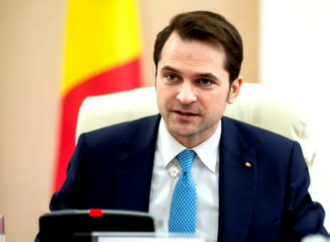 Ministrul Energiei a semnat 62 de contracte pentru parcuri solare. Valoarea totală Ministrul Energiei a semnat 62 de contracte pentru parcuri solare. Valoarea totală