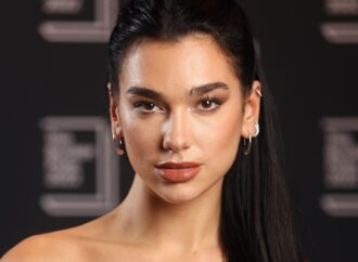 Dua Lipa a susținut un concert în Seul, în ciuda crizei politice