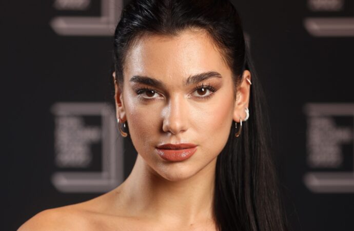 Dua Lipa a susținut un concert în Seul, în ciuda crizei politice