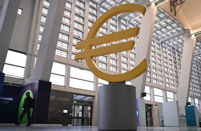BCE avertizează asupra riscurilor geopolitice /BĂNCILE din UE au nevoie de garanții suplimentare BCE avertizează asupra riscurilor geopolitice /BĂNCILE din UE au nevoie de garanții suplimentare