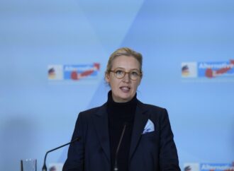 Liderul AfD contestă politicile „SOCIALISTE” ale UE și evocă ideea retragerii GERMANIEI într-un sistem comunitar limitat la liber-schimb Liderul AfD contestă politicile „SOCIALISTE” ale UE și evocă ideea retragerii GERMANIEI într-un sistem comunitar limitat la liber-schimb