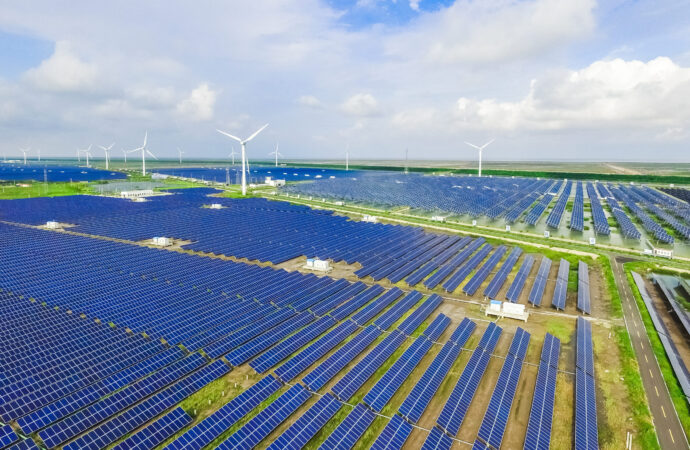 Care sunt proiectele eoliene și fotovoltaice CÂȘTIGĂTOARE la prima licitație a Contractelor pentru Diferență (CFD). Lista Ministerului Energiei Care sunt proiectele eoliene și fotovoltaice CÂȘTIGĂTOARE la prima licitație a Contractelor pentru Diferență (CFD). Lista Ministerului Energiei