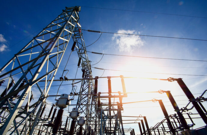 Facturile la curent s-ar putea DUBLA. Electrica Furnizare a stabilit un tarif unic, care va fi aplicat de la 1 aprilie 2025 Facturile la curent s-ar putea DUBLA. Electrica Furnizare a stabilit un tarif unic, care va fi aplicat de la 1 aprilie 2025