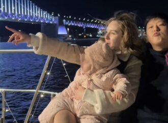 Experiența unei românce care a petrecut Revelionul pe un vas turistic în Coreea de Sud: „Am plătit 100 de lei de persoană” Experiența unei românce care a petrecut Revelionul pe un vas turistic în Coreea de Sud: „Am plătit 100 de lei de persoană”