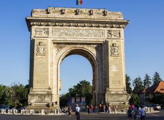 Topul celor mai apreciate zece statui din România. Ce monumente de artă i-au încântat pe turiștii străini Topul celor mai apreciate zece statui din România. Ce monumente de artă i-au încântat pe turiștii străini