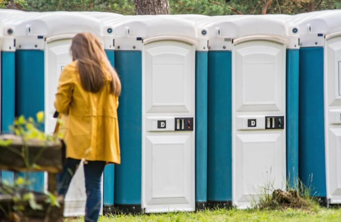 Primăria Capitalei lansează procedura de achiziție pentru TOALETE ecologice și lavoare mobile, destinate evenimentelor publice