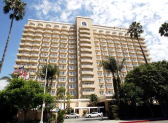 Cum trăiesc milionarii în Los Angeles? Luxul persistă chiar și după incendii Cum trăiesc milionarii în Los Angeles? Luxul persistă chiar și după incendii
