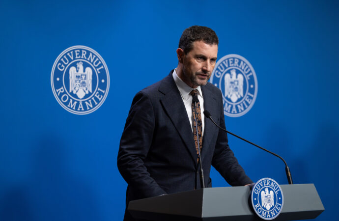 Ministrul Finanţelor spune că se lucrează la elaborarea bugetului: „Nu creștem TVA” Ministrul Finanţelor spune că se lucrează la elaborarea bugetului: „Nu creștem TVA”