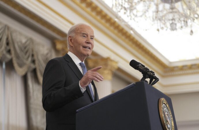 Președintele BIDEN evocă realizările mandatului /„Ne aflăm într-un punct de inflexiune”, dar „Statele Unite câștigă competiția mondială” Președintele BIDEN evocă realizările mandatului /„Ne aflăm într-un punct de inflexiune”, dar „Statele Unite câștigă competiția mondială”