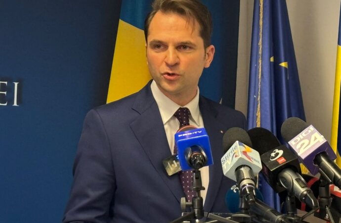 Sebastian Burduja, mesaj pentru Nicușor Dan. „A specula că cineva din minister a dat telefoane ca să pice niște PROIECTE este complet nepotrivit” Sebastian Burduja, mesaj pentru Nicușor Dan. „A specula că cineva din minister a dat telefoane ca să pice niște PROIECTE este complet nepotrivit”