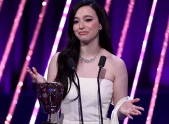 Marea surpriză a premiilor BAFTA este Mikey Madison