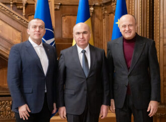 Ilie Bolojan i-a CHEMAT la Cotroceni pe Dan Șucu și alți oameni de afaceri. S-a discutat despre efectele măsurilor fiscal-bugetare adoptate recent Ilie Bolojan i-a CHEMAT la Cotroceni pe Dan Șucu și alți oameni de afaceri. S-a discutat despre efectele măsurilor fiscal-bugetare adoptate recent