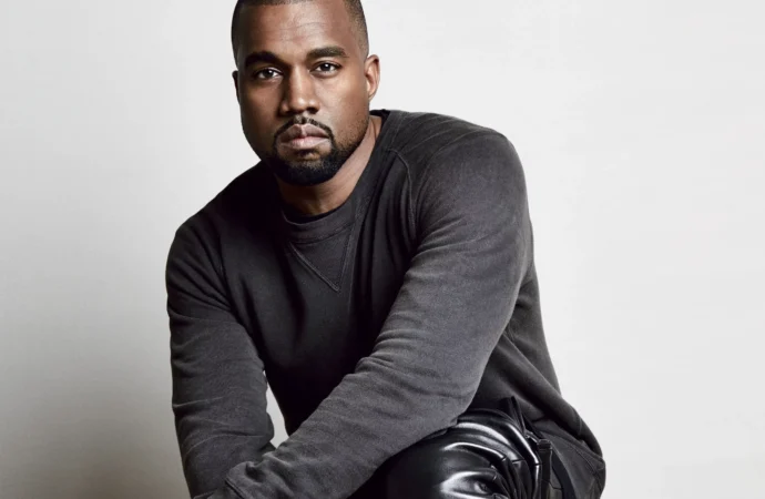 Kanye West își schimbă numele de naștere pentru a doua oară