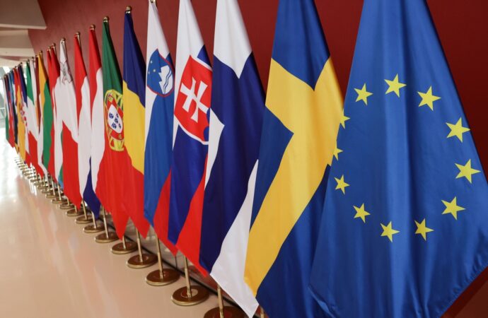 Consiliul Uniunii Europene se reunește miercuri, pentru a stabili RIPOSTA la taxele lui Trump