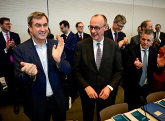 CDU a inițiat discuții exploratorii cu SPD pentru formarea unui guvern de uniune în Germania CDU a inițiat discuții exploratorii cu SPD pentru formarea unui guvern de uniune în Germania