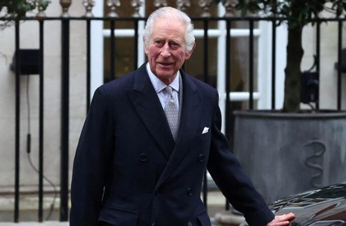 Regele Charles al III-lea revine la îndatoririle publice Regele Charles al III-lea revine la îndatoririle publice