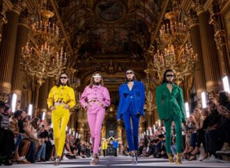 Paris Fashion Week e unul dintre cele mai așteptate evenimente Paris Fashion Week e unul dintre cele mai așteptate evenimente