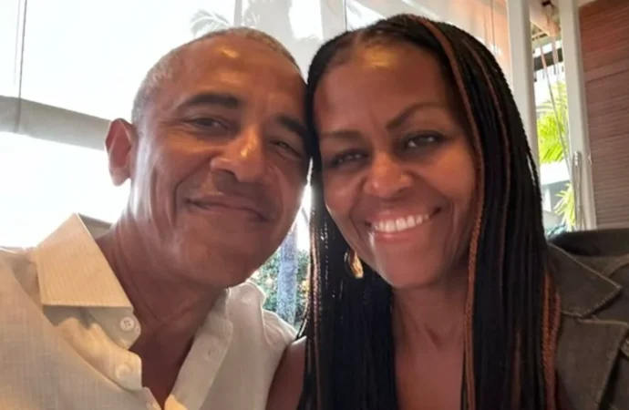 Michelle Obama dezvăluie obiceiul enervant al lui Barack Obama. Michelle Obama dezvăluie obiceiul enervant al lui Barack Obama.