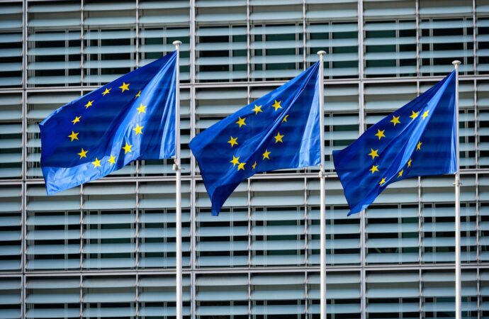 Trump șochează Europa, forțând-o să mobilizeze miliarde de euro pentru consolidarea capabilităților militare Trump șochează Europa, forțând-o să mobilizeze miliarde de euro pentru consolidarea capabilităților militare