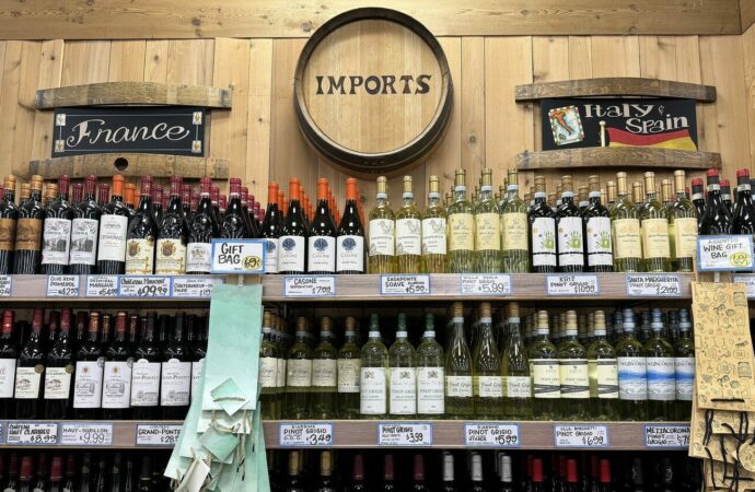 Vizită a comisarului european pentru Comerţ la Washington, în încercarea de a detensiona disputa comercială iminentă dintre UE și Statele Unite Vizită a comisarului european pentru Comerţ la Washington, în încercarea de a detensiona disputa comercială iminentă dintre UE și Statele Unite