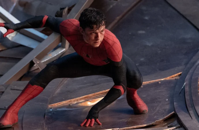 Tom Holland revine în rolul lui Spider-Man