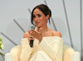 Meghan Markle nu mai folosește titlul de „Alteță Sa Regală” Meghan Markle nu mai folosește titlul de „Alteță Sa Regală”