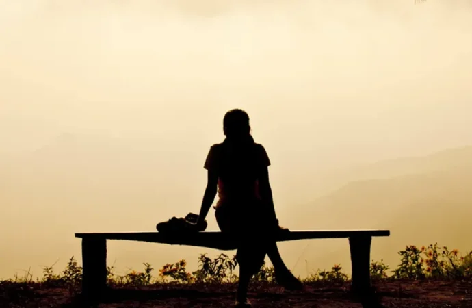 Ești single? Persoanele inteligente au cele mai mari dificultăți