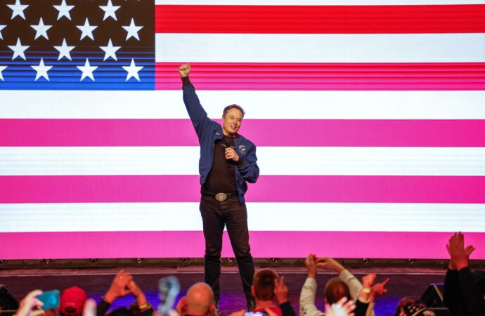Donald Trump a semnalat că Elon Musk ar putea demisiona de la conducerea Departamentului pentru Eficiență Guvernamentală